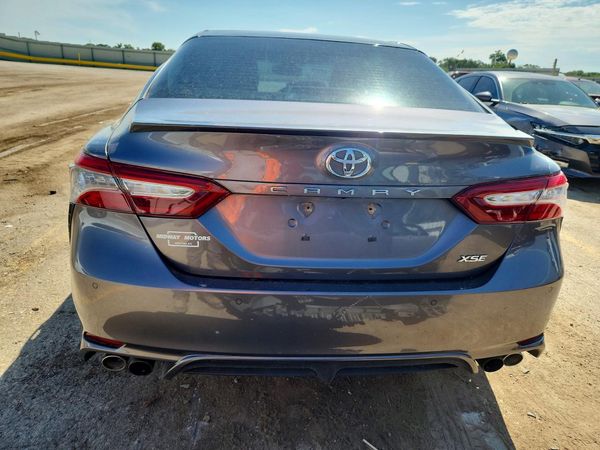 2018 TOYOTA CAMRY XSE