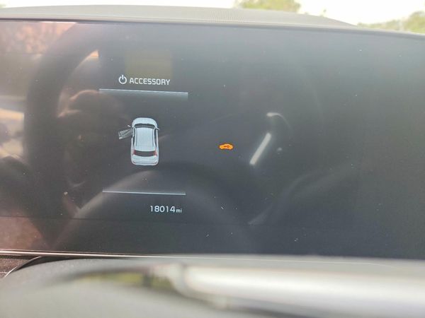 2023 KIA NIRO