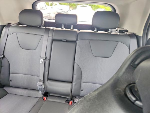 2023 KIA NIRO