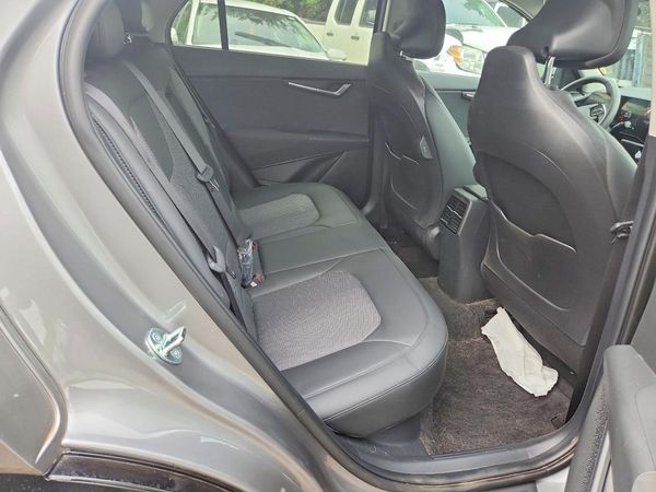 2023 KIA NIRO