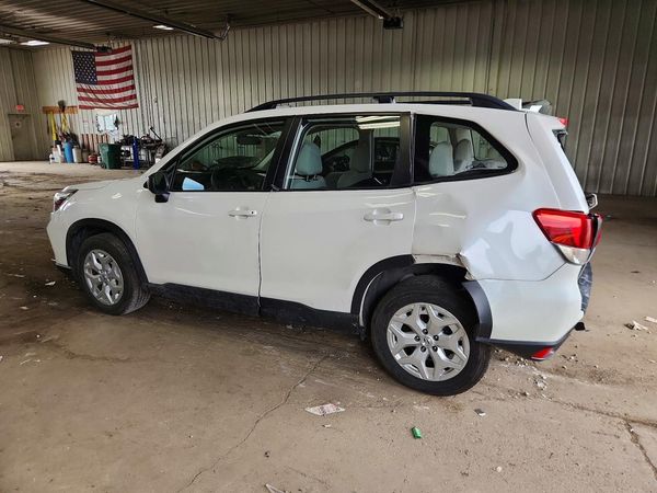 2021 SUBARU FORESTER Base