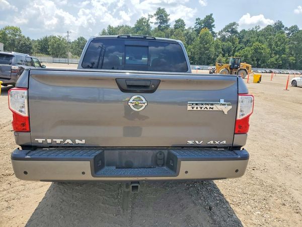 2020 NISSAN TITAN
