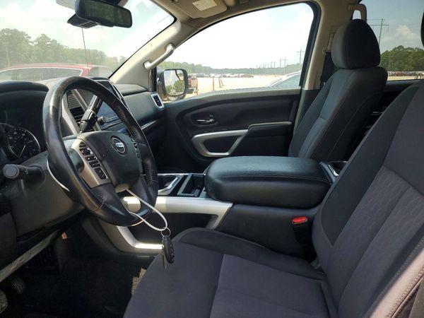 2020 NISSAN TITAN