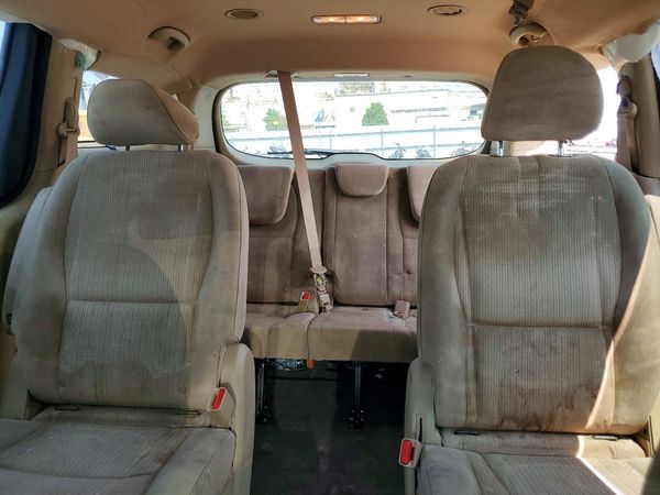2016 KIA SEDONA