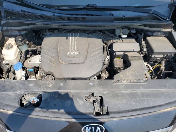 2016 KIA SEDONA