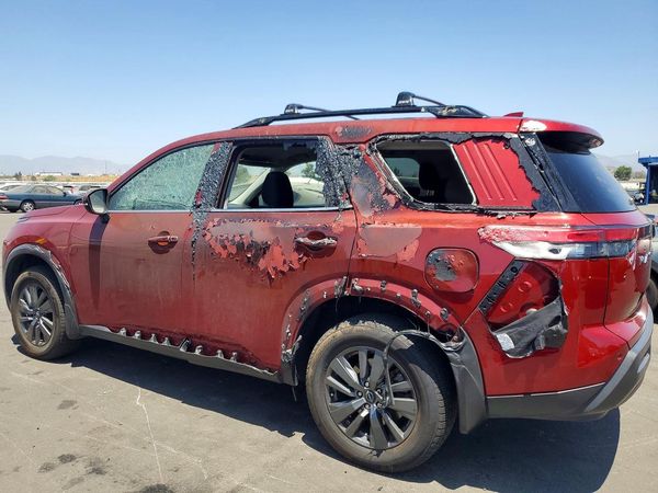 2023 NISSAN PATHFINDER SV