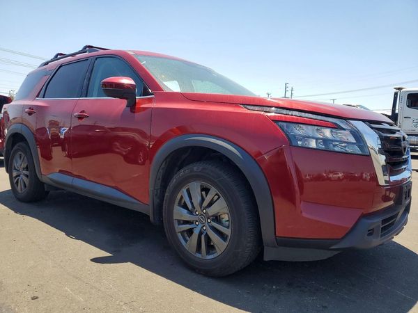 2023 NISSAN PATHFINDER SV