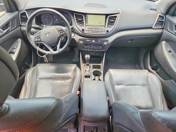 2017 HYUNDAI TUCSON