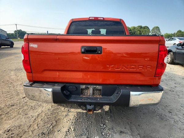 2016 TOYOTA TUNDRA