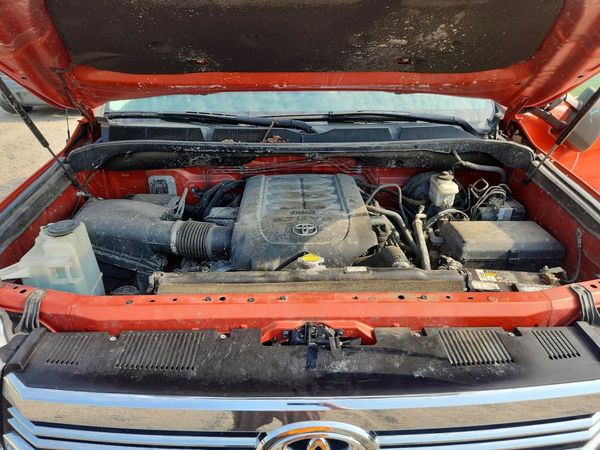 2016 TOYOTA TUNDRA