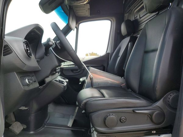 2021 MERCEDES-BENZ SPRINTER 907 (VS30)