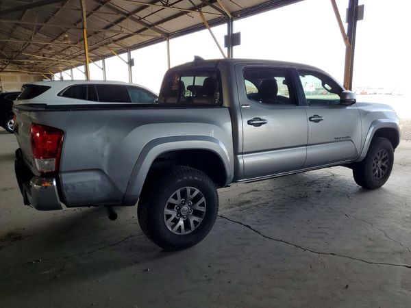 2017 TOYOTA TACOMA