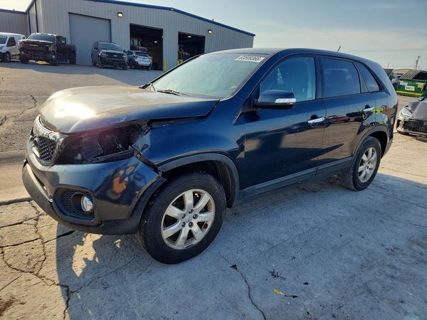 2013 KIA SORENTO Base / LX