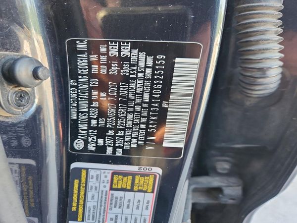 2013 KIA SORENTO Base / LX