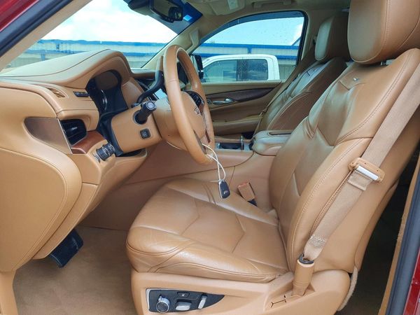 2016 CADILLAC ESCALADE ESV Platinum