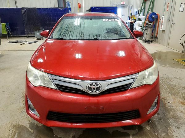 2014 TOYOTA CAMRY