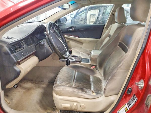 2014 TOYOTA CAMRY