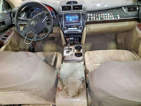 2014 TOYOTA CAMRY