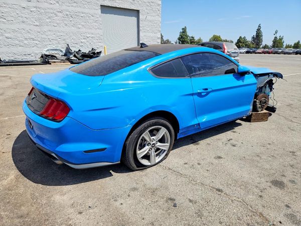 2022 FORD MUSTANG