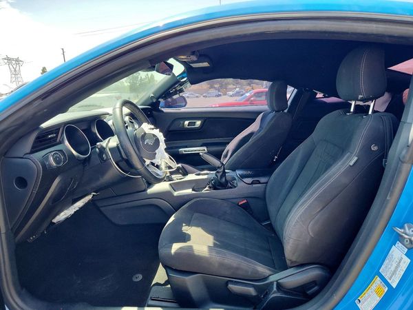 2022 FORD MUSTANG