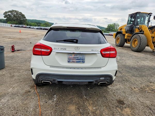 2015 MERCEDES-BENZ GLA GLA250 4-MATIC