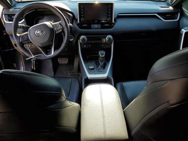 2021 TOYOTA RAV4 XSE HV