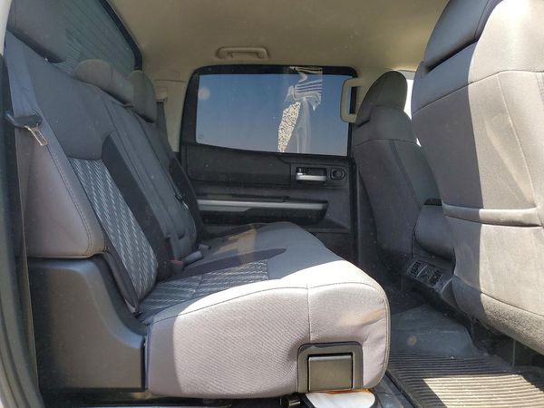 2019 TOYOTA TUNDRA SR5 Grade