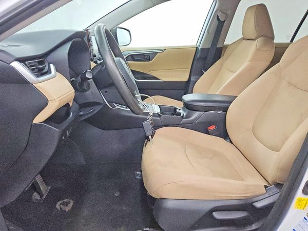 2021 TOYOTA RAV4 LE HV — DENT
