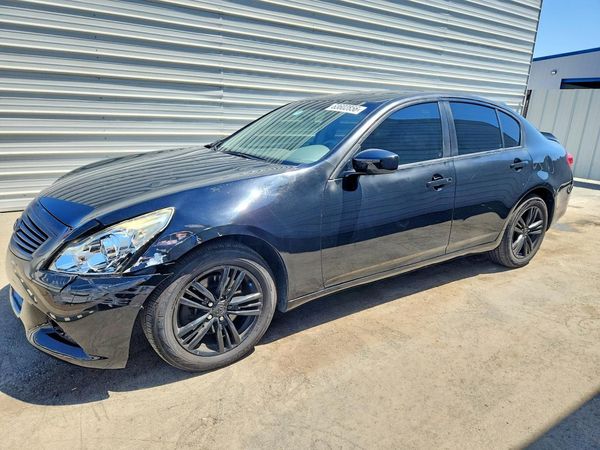 2013 INFINITI G37