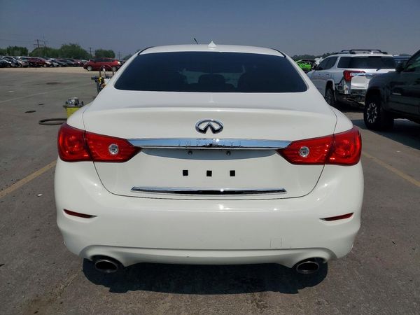 2017 INFINITI Q50