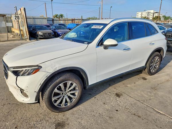 2025 MERCEDES-BENZ GLC GLC300