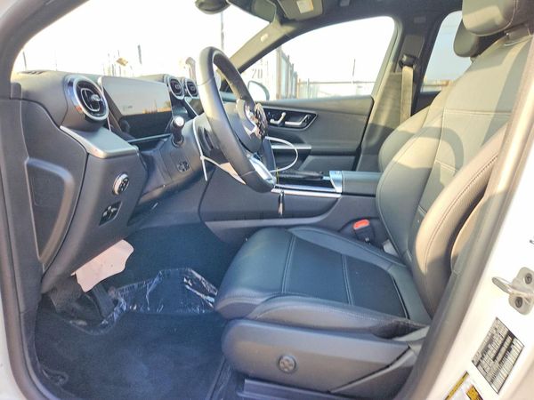 2025 MERCEDES-BENZ GLC GLC300