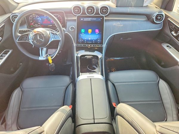 2025 MERCEDES-BENZ GLC GLC300