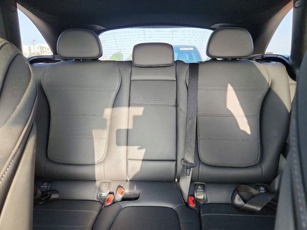 2025 MERCEDES-BENZ GLC GLC300