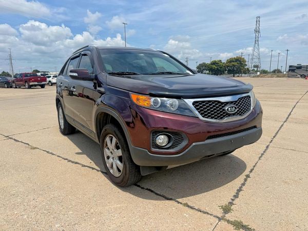 2013 KIA SORENTO Base / LX