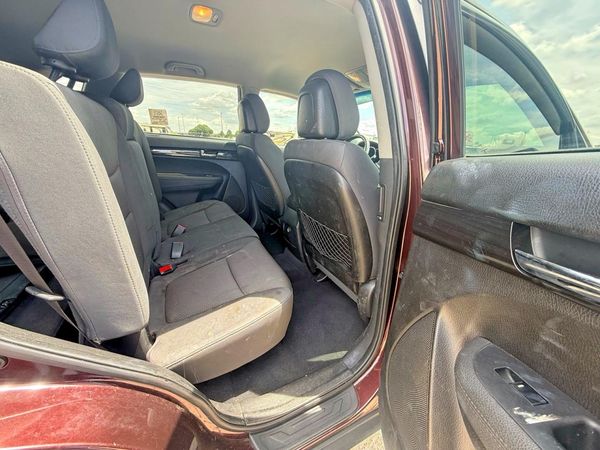 2013 KIA SORENTO Base / LX