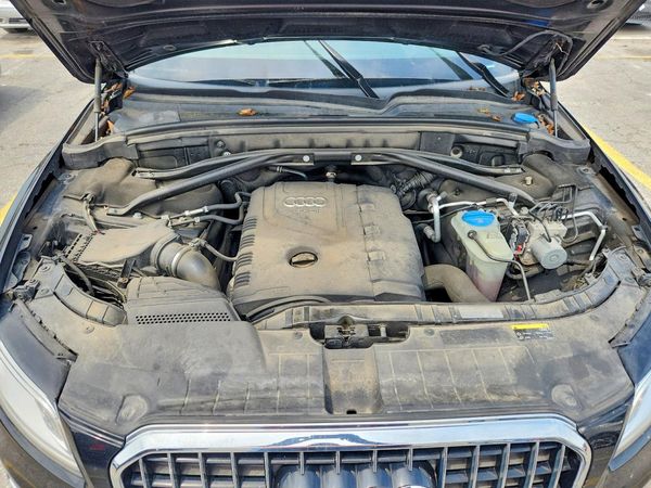 2016 AUDI Q5 quattro Premium Plus