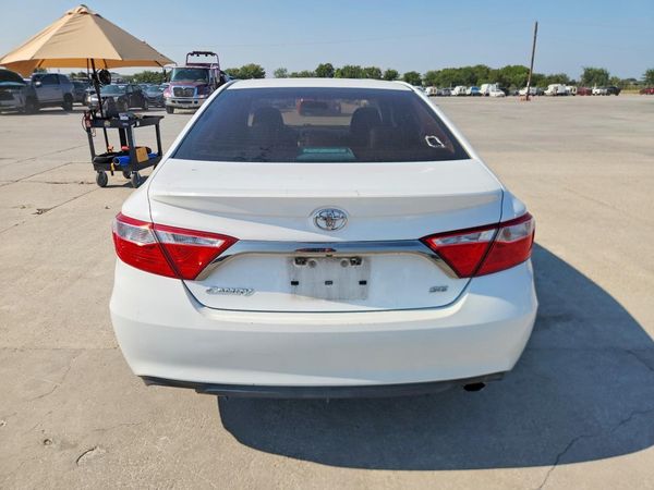 2016 TOYOTA CAMRY — DIRR