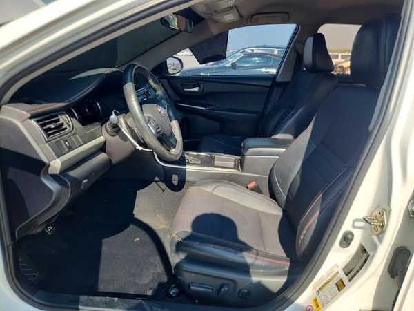 2016 TOYOTA CAMRY — DENT