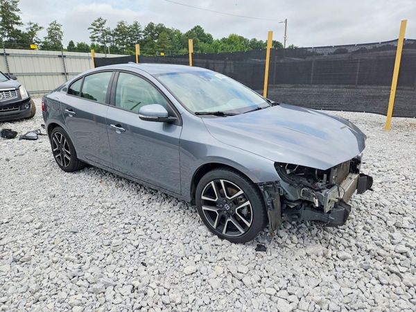 2017 VOLVO S60 Dynamic