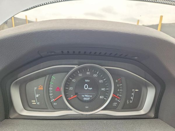 2017 VOLVO S60 Dynamic