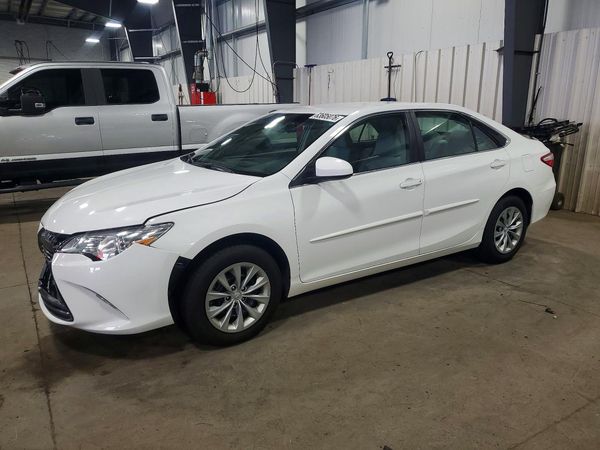 2017 TOYOTA CAMRY