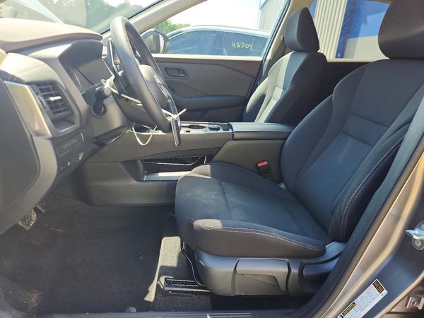 2023 NISSAN ROGUE S — DENT