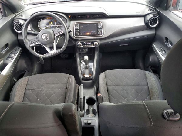 2020 NISSAN KICKS