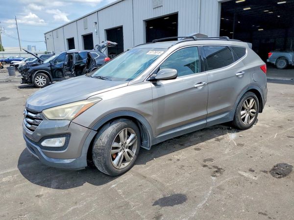 2013 HYUNDAI SANTA FE — Front 3/4