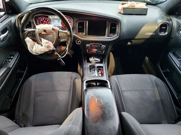 2016 DODGE CHARGER SXT