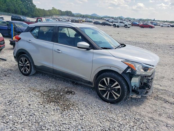 2019 NISSAN KICKS