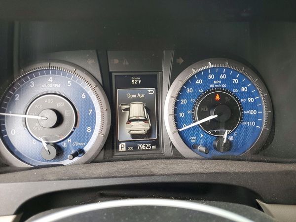 2017 TOYOTA SIENNA