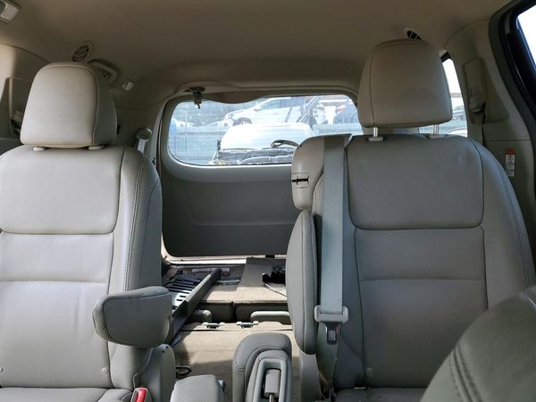 2017 TOYOTA SIENNA