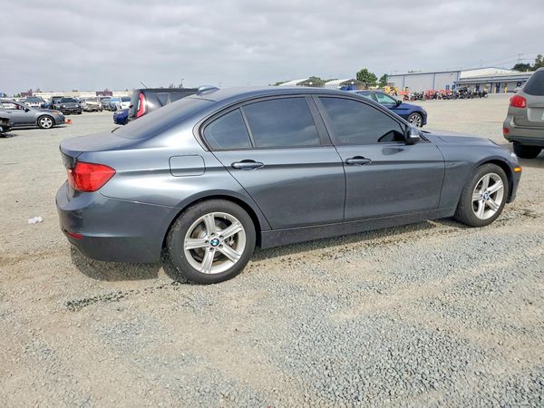 2015 BMW 328